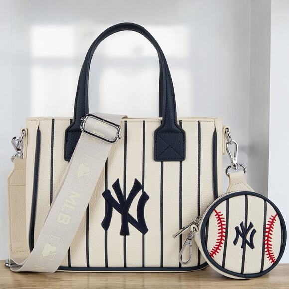 MLB New York Yankees Stripe Small Tote/Crossbody w/ Coin Pouch *Brand NEW* - Picture 1 of 6
